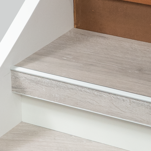 LAMINAT-RENOVIERUNGS-STUFE "Gerade" inkl. TREPSA-Profil